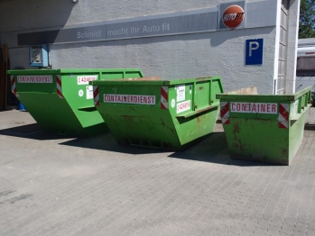 Laubcontainer - Entsorgung von Grüngut, Gartenabfall mit Containern in München - Container SCHMIDT München